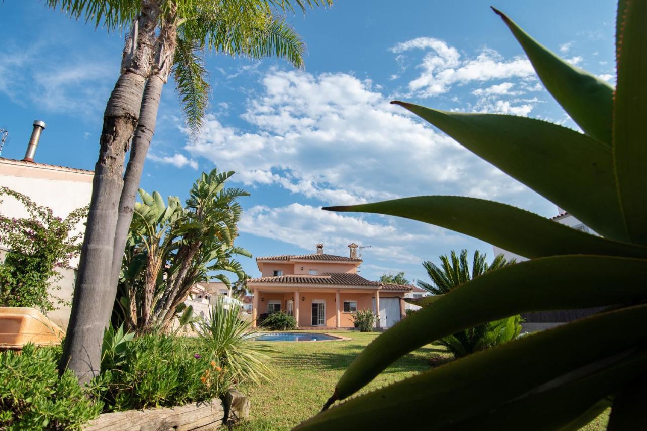 Villa Javi リウマル エクステリア 写真